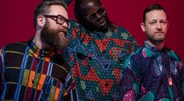 LIVE: THE INVISIBLE - 26/09/2016